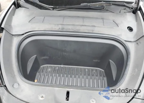 2022 Tesla Model Y Performance Dual Motor All-Wheel Drive z USA, uszkodzony, nr VIN 7SAYGDEF5NF401073